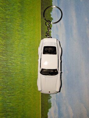 Hot Wheels White with Blue Porsche 911 Carrera RS 2.7 Keychain